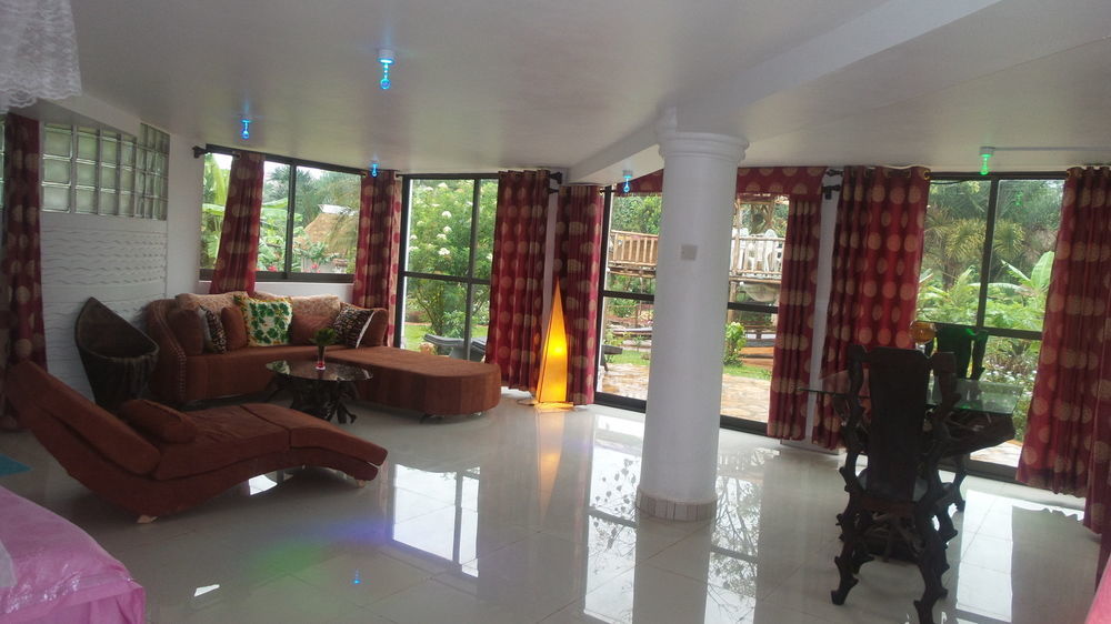 Malakai Eco Lodge Kajansi Ngoại thất bức ảnh