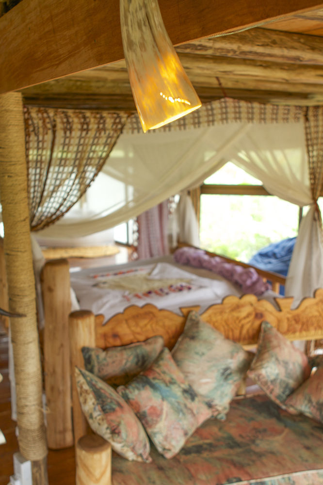 Malakai Eco Lodge Kajansi Ngoại thất bức ảnh