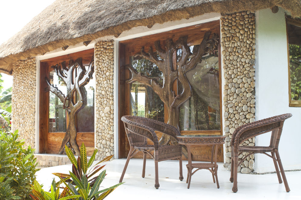 Malakai Eco Lodge Kajansi Ngoại thất bức ảnh
