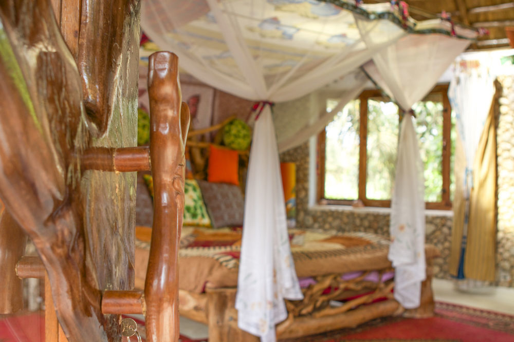 Malakai Eco Lodge Kajansi Ngoại thất bức ảnh