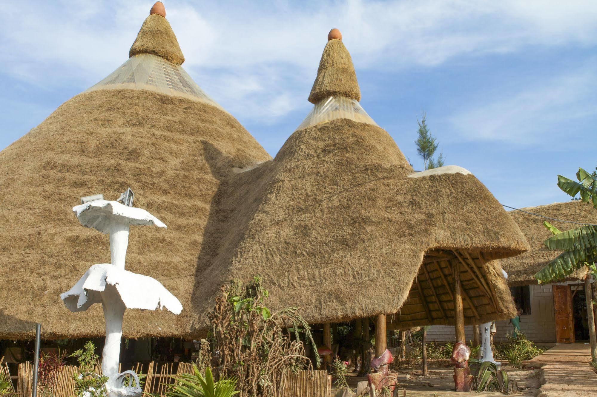 Malakai Eco Lodge Kajansi Ngoại thất bức ảnh