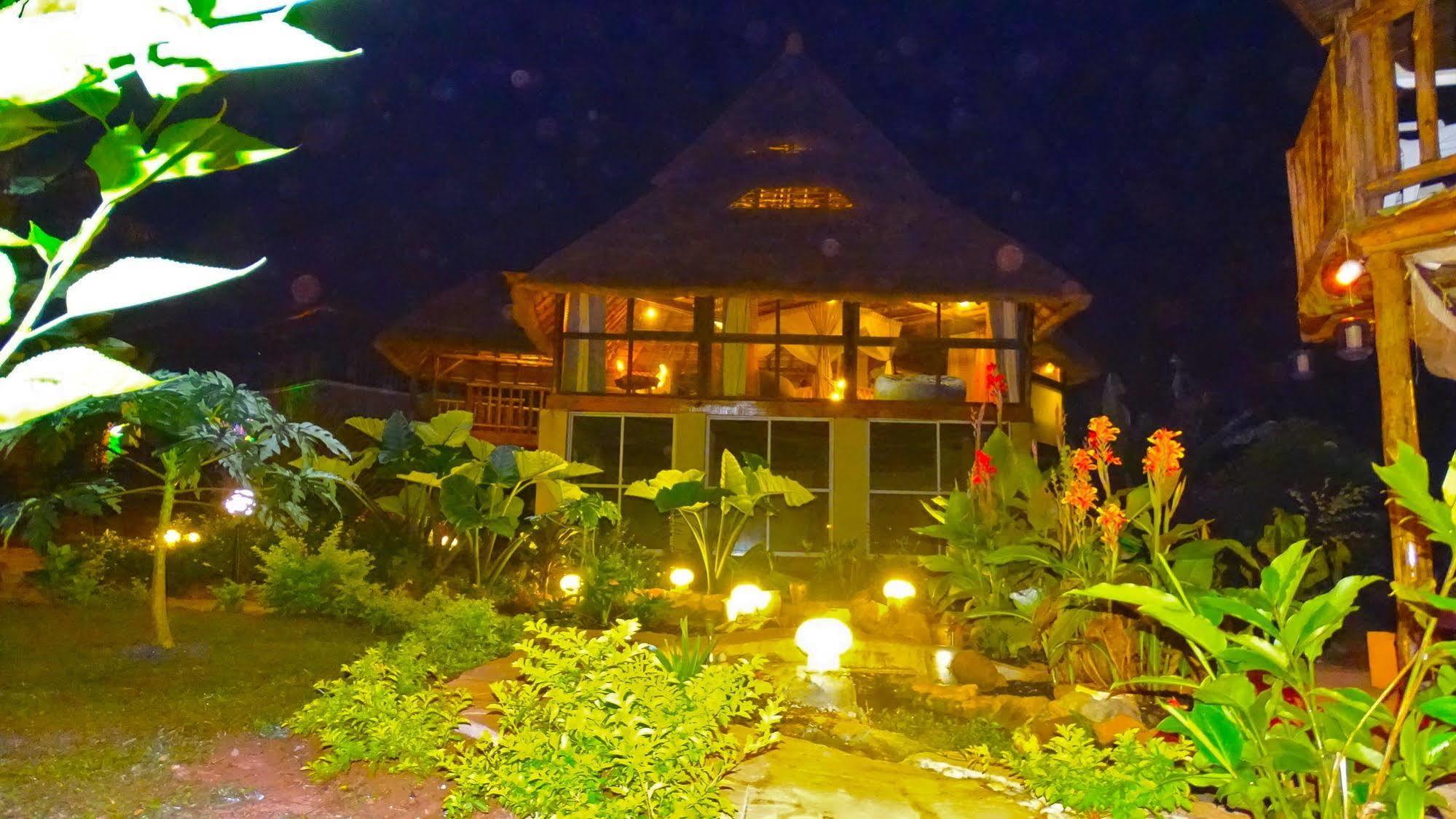 Malakai Eco Lodge Kajansi Ngoại thất bức ảnh
