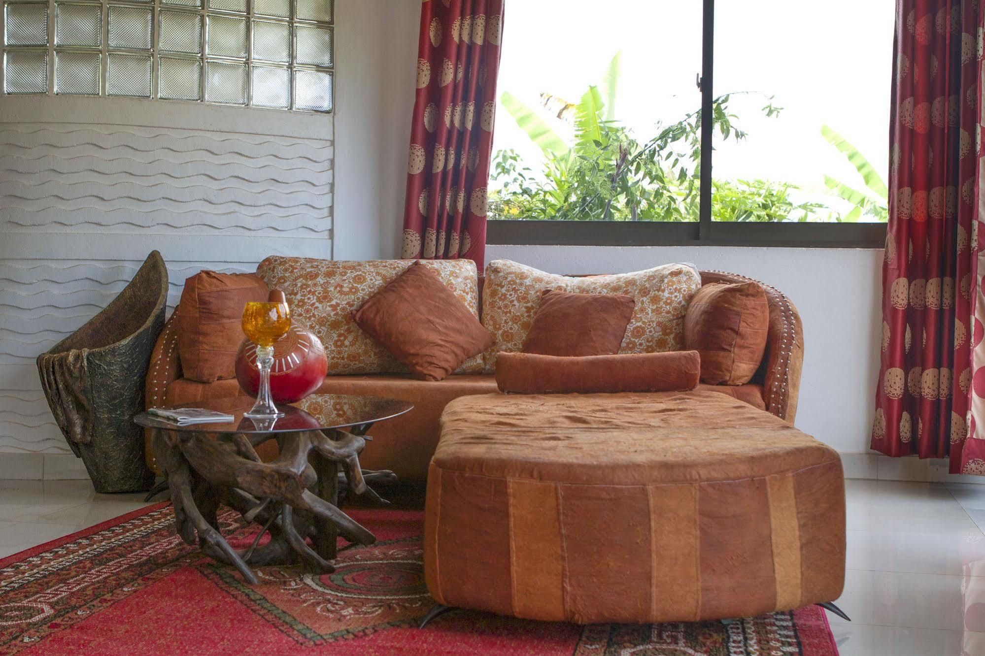 Malakai Eco Lodge Kajansi Ngoại thất bức ảnh